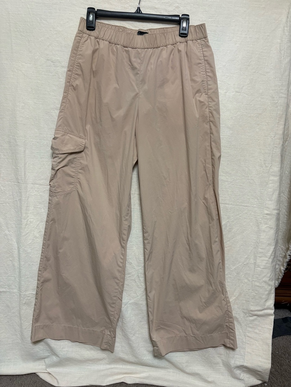 Talbots wide leg pull on cargo pants size medium